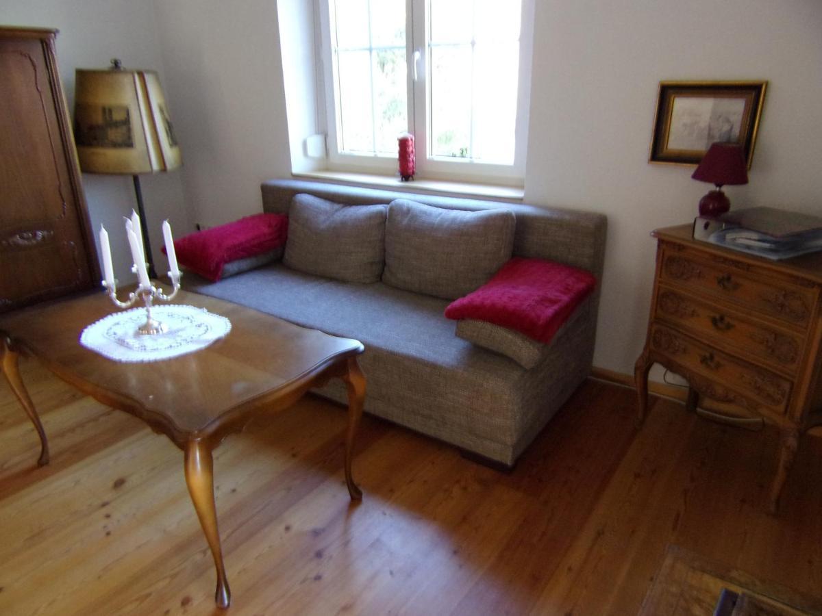 Kleines Schloesschen Apartamento Leinau Exterior foto